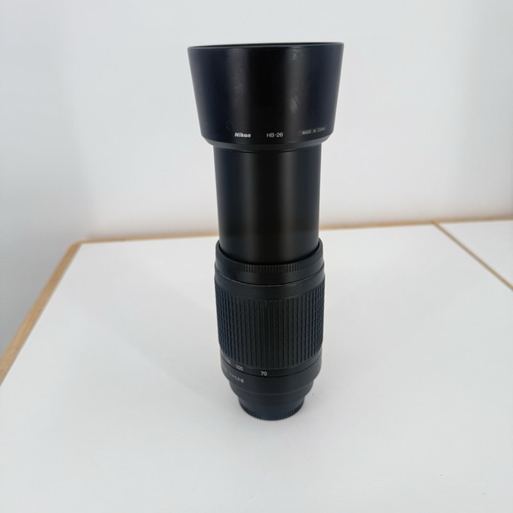 Nikon AF G Zoom-Nikkor 70-300mm f/4-5.6 FX lens‎ HB-26 for N80 N75 D7500 D850 DF - Picture 3 of 13